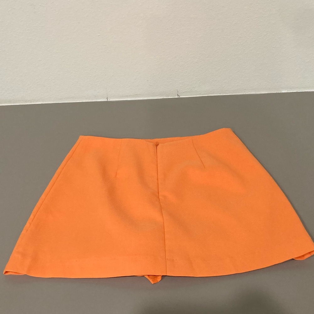 Steve Madden Vibrant Orange Mini Skort - Picture 3 of 6